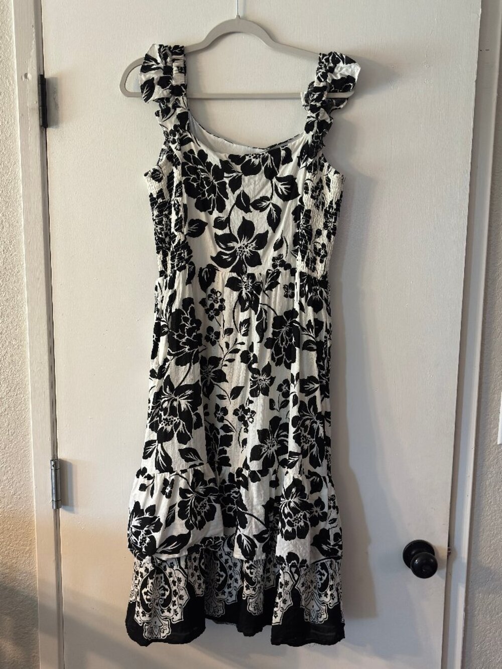 Draper James Black & White Hawaiian Maxi Dress SIze Large